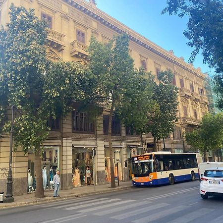 Suiteinpalermo - Case Vacanze Nel Centro Storico Exteriör bild